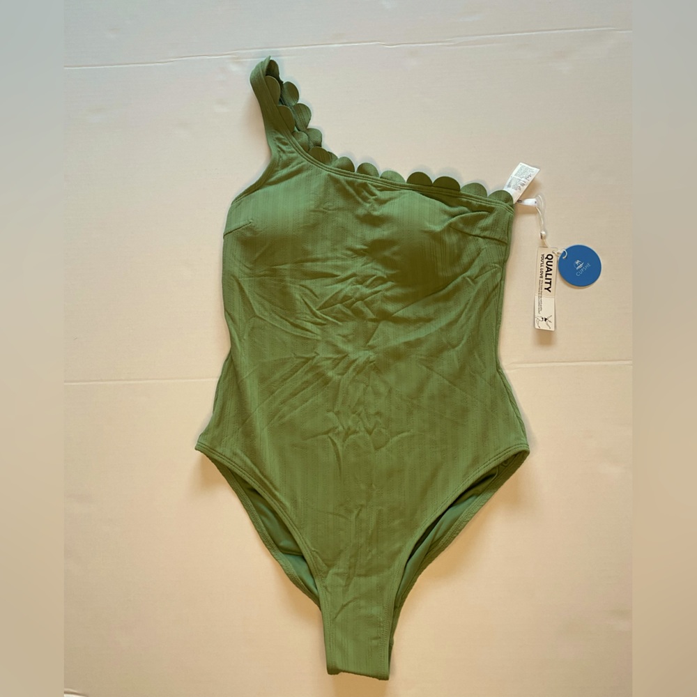 Cup-She One Piece Swimsuit